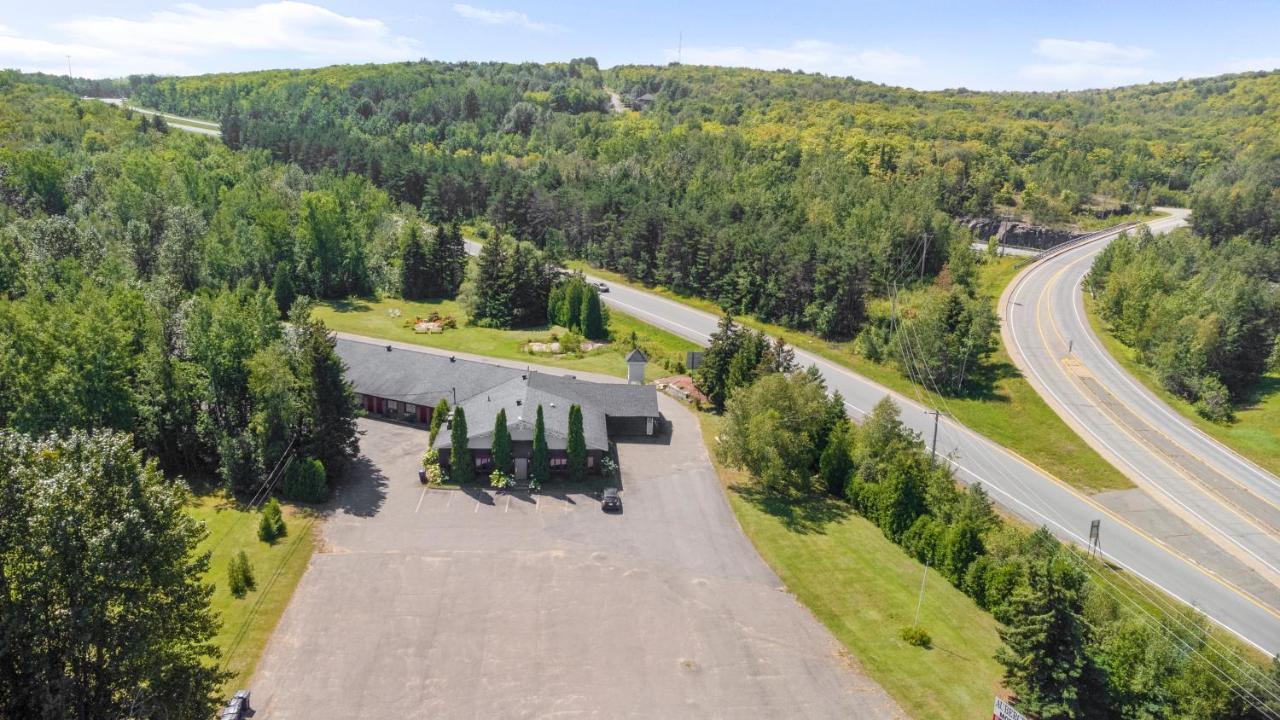Auberge Pique Nique Shawinigan Bagian luar foto