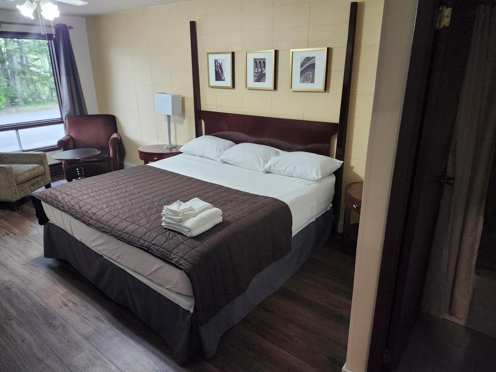 Auberge Pique Nique Shawinigan Bagian luar foto